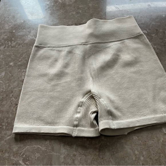 Somer Ray cream color athletic shorts size large - Picture 6 of 8